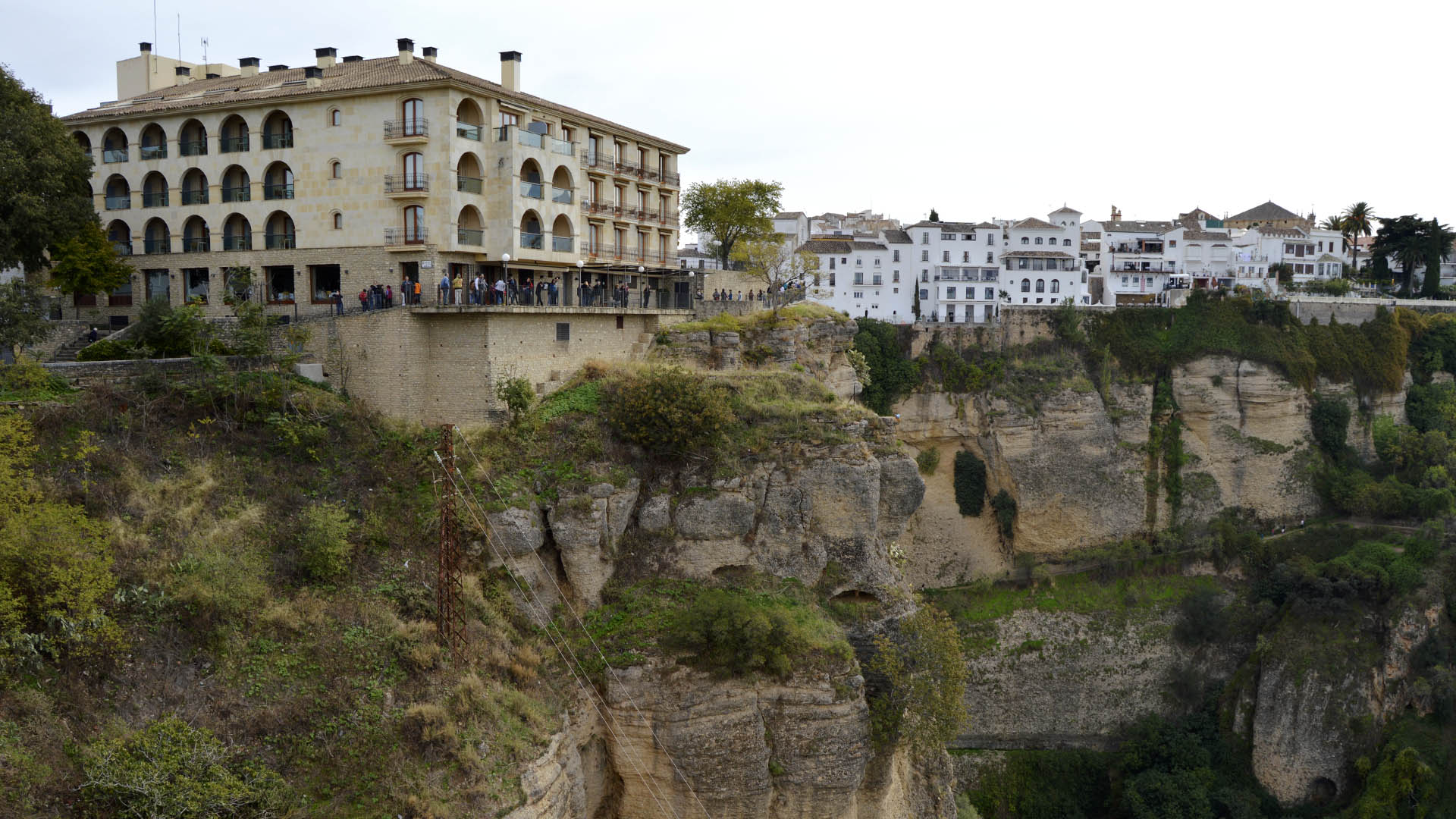 Ronda y el Valle del Genal Ronda y el Valle del Genal